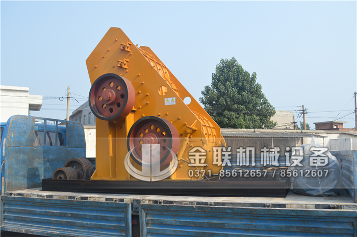  粉碎煤渣用哪種粉碎機設(shè)備好，購買一臺的價格高嗎？