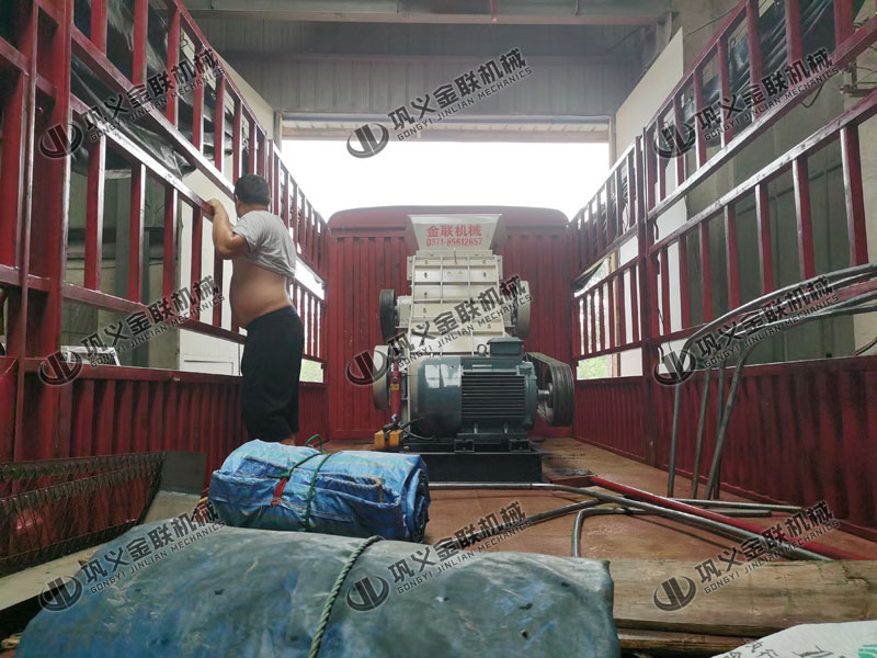 河南原煤破碎機(jī)哪個(gè)廠家價(jià)格低，可以選擇的型號(hào)多嗎？