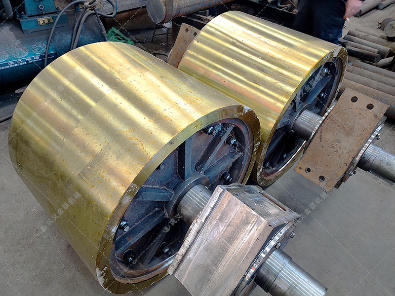 對輥破碎機可以破石英石嗎？破碎效果如何？