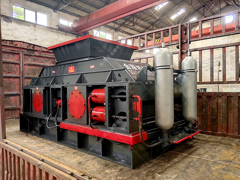 大型液壓對輥制砂機(jī)發(fā)貨 2PG1208制砂機(jī)發(fā)往山東 大型液壓對輥制砂機(jī)發(fā)貨 2PG1208制砂機(jī)發(fā)往山東