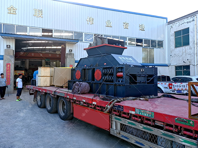 2PG1200x800半自動(dòng)液壓對(duì)輥破碎機(jī) 大型破碎機(jī)發(fā)貨 2PG1200x800半自動(dòng)液壓對(duì)輥破碎機(jī) 大型破碎機(jī)發(fā)貨