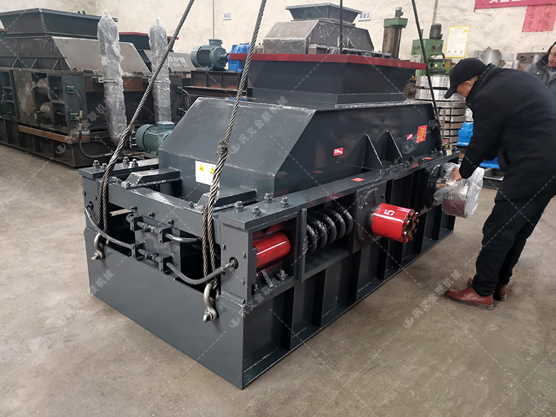 直聯(lián)式2PG0806對(duì)輥破碎制砂機(jī)發(fā)貨圖片 直聯(lián)式2PG0806對(duì)輥破碎制砂機(jī)發(fā)貨圖片