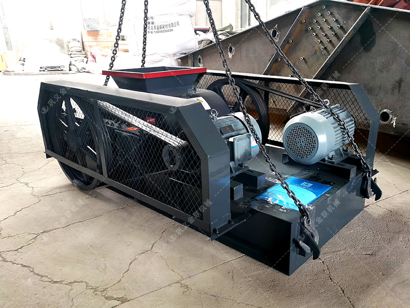 2PG610X400對(duì)輥破碎機(jī)發(fā)貨圖片_發(fā)往湖北十堰_(dá)破碎鵝卵石 2PG610X400對(duì)輥破碎機(jī)發(fā)貨圖片_發(fā)往湖北十堰_(dá)破碎鵝卵石